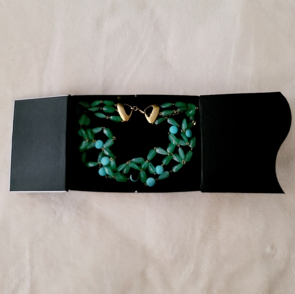 👀50% OFF👀📿 NIB‼️Beautiful Faux Turquoise & Green Glass Bead 3-strand Necklace - Picture 3 of 5